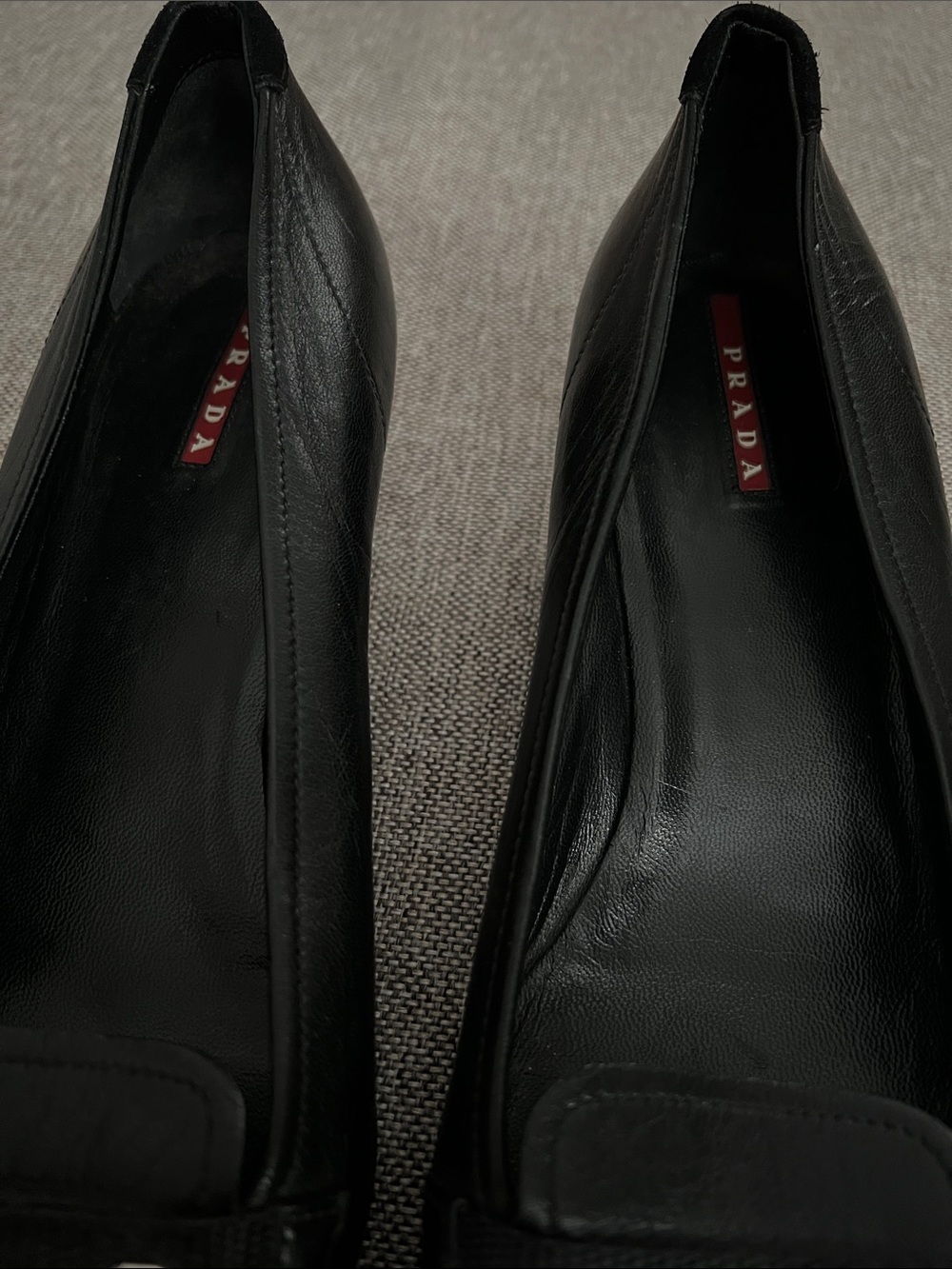 Prada Vintage Black Leather Square-Toe Flats with Silver Buckle - Size 39.5 - Picture 4 of 10